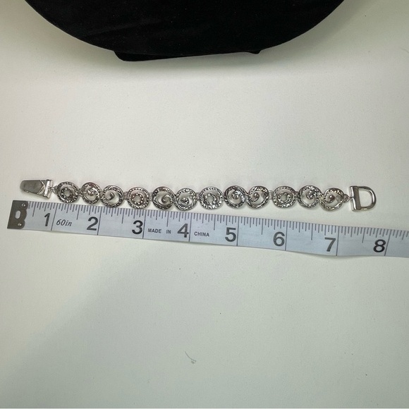 Elegant Silver Tone Swirl Bracelet - Picture 5 of 5